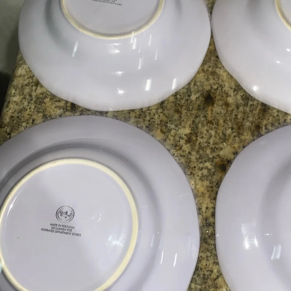 4 The Cellar Portugal Pale Lavender Embossed Scalloped Rim 9”W Dinner Bowls